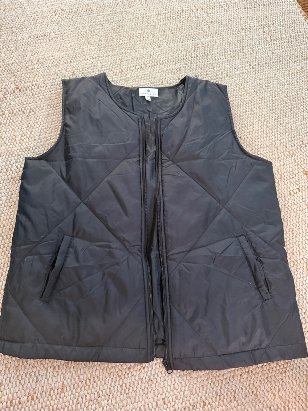 Socialite Black Quilted Zip Vest